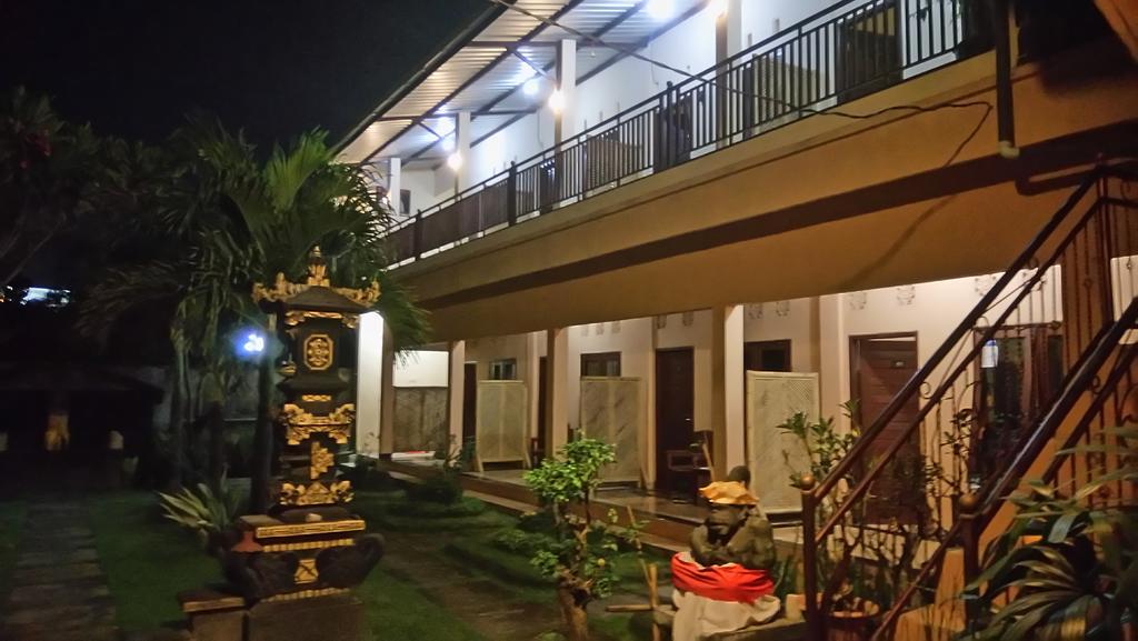 Puji Homestay Mataram Zewnętrze zdjęcie