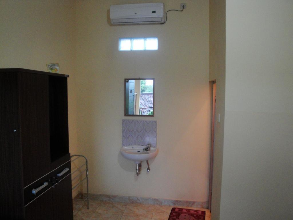 Puji Homestay Mataram Zewnętrze zdjęcie